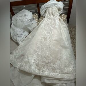 D’ Royal Bride Wedding Dress (New) with veil and headpiece